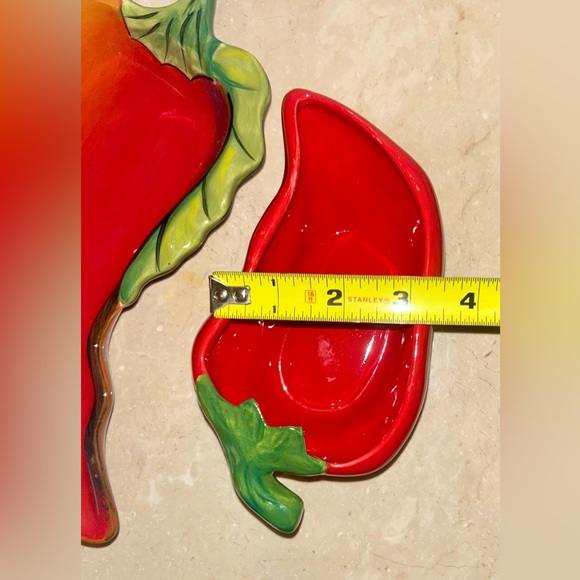 2 chili pepper dipping / serving bowls. Clay Art & Boston Warehouse. - Picture 12 of 12